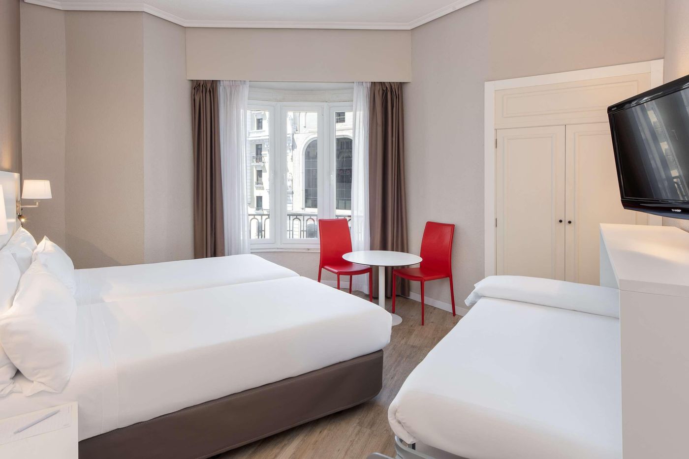 Hotel-Madrid-Gran-V----a-25--managed-by-Meli-----Room-9