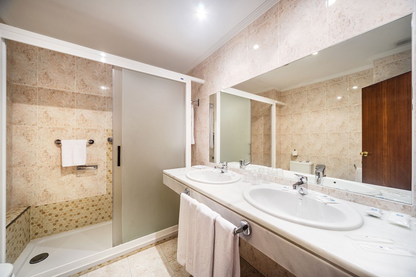 Obal-Urban-Hotel-Marbella-Room-38