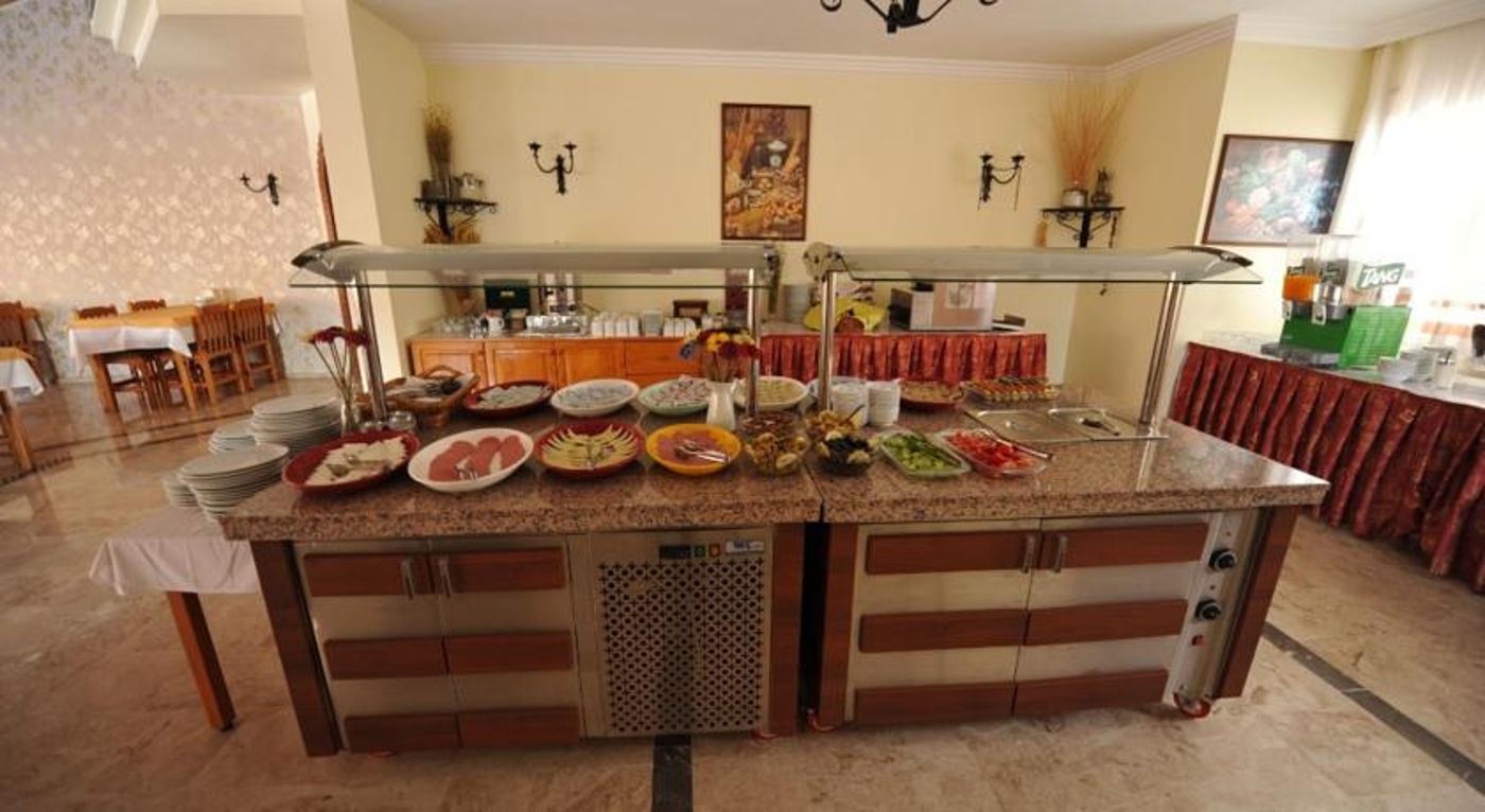 Belcehan Beach Hotel