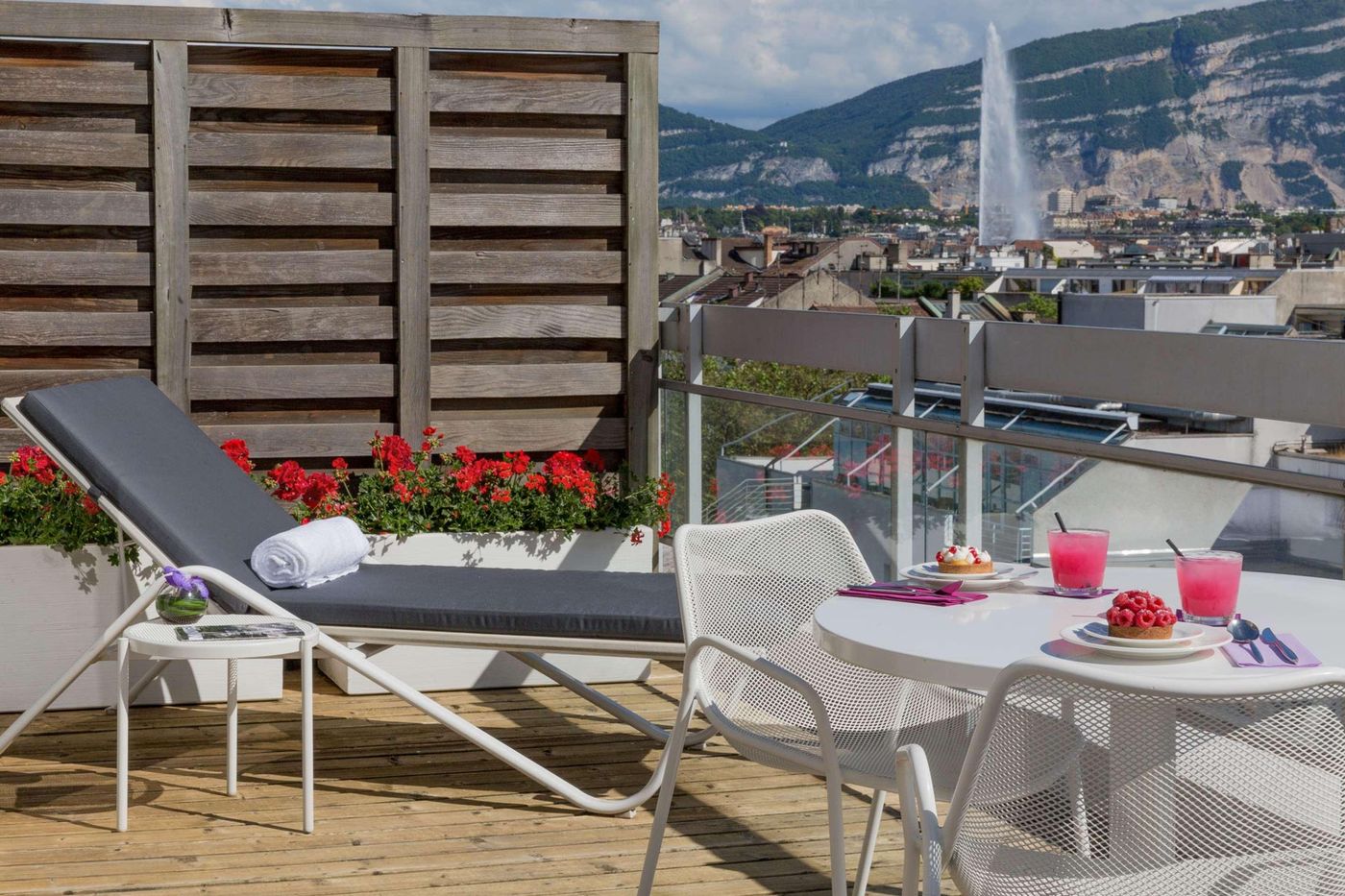 N-vY-Manotel-Room-28