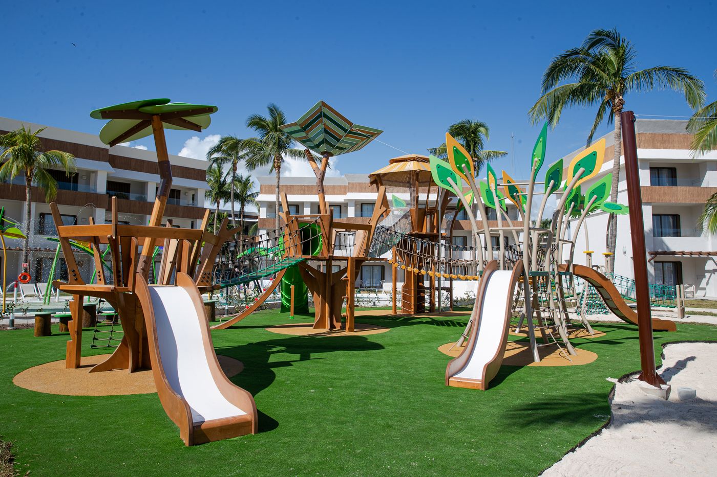 Bahia-Principe-Grand-Tulum-Sports-and-Entertainment-75