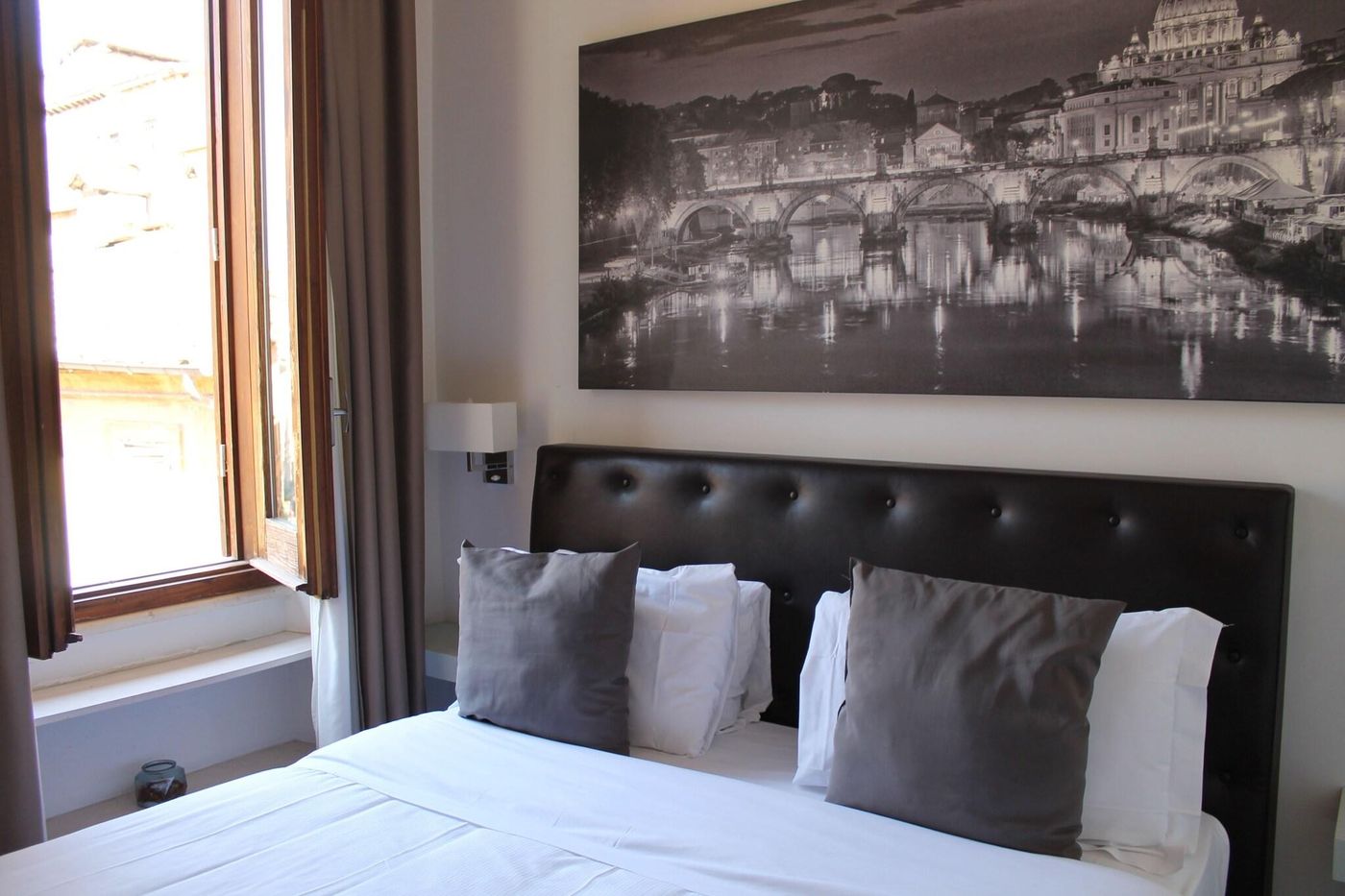 Relais-Arco-Della-Pace-Room-14