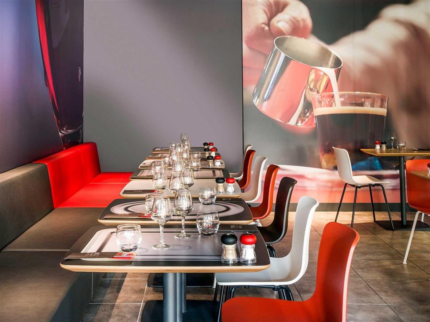 ibis-Milano-Ca-Granda-Restaurant-19