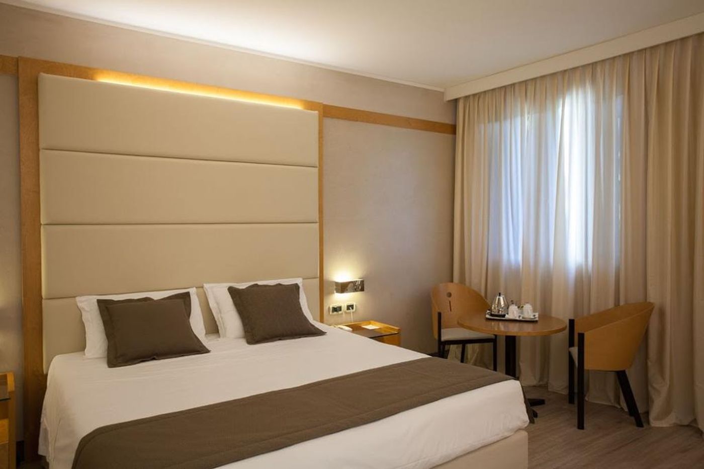 Ai-Pini-Park-Hotel-Room-12