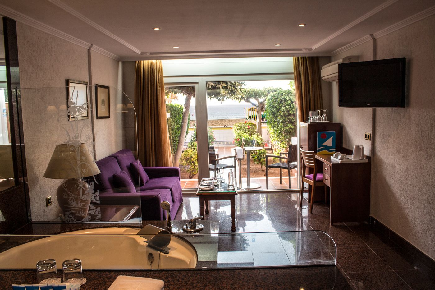 Playacapricho-Room-43