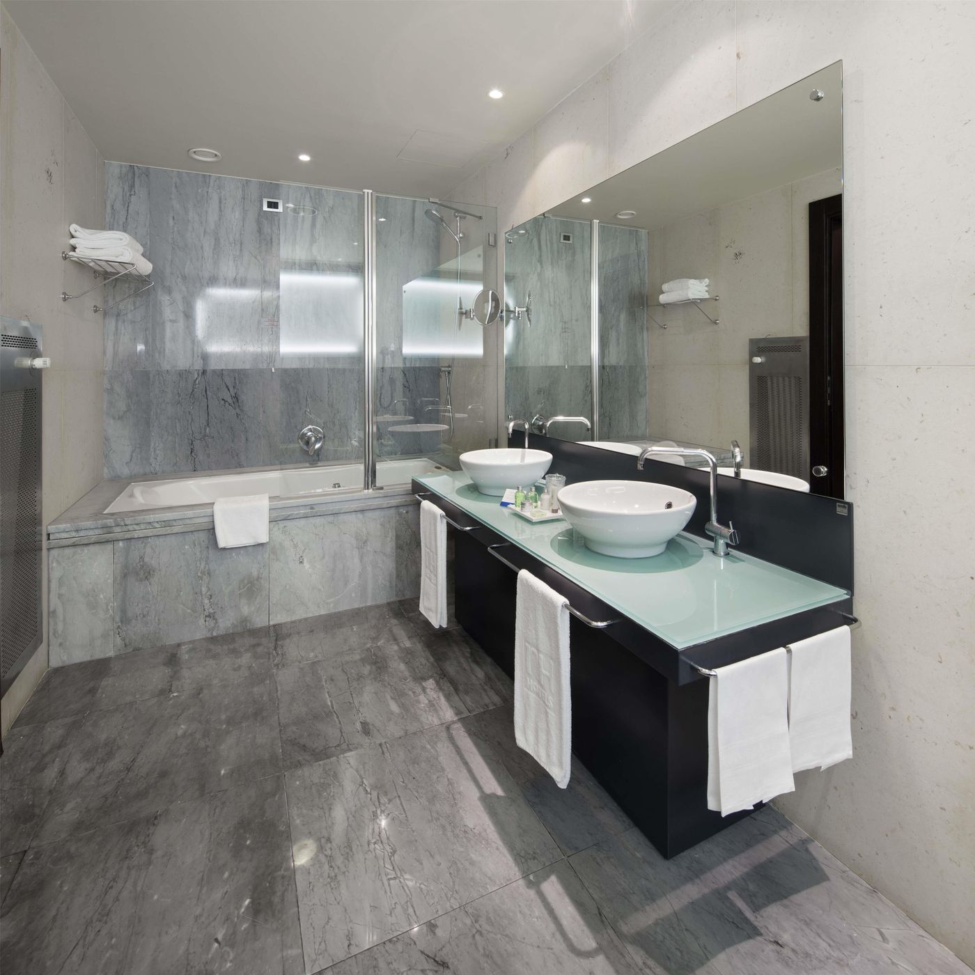 NH-Venezia-Laguna-Palace-Room-46