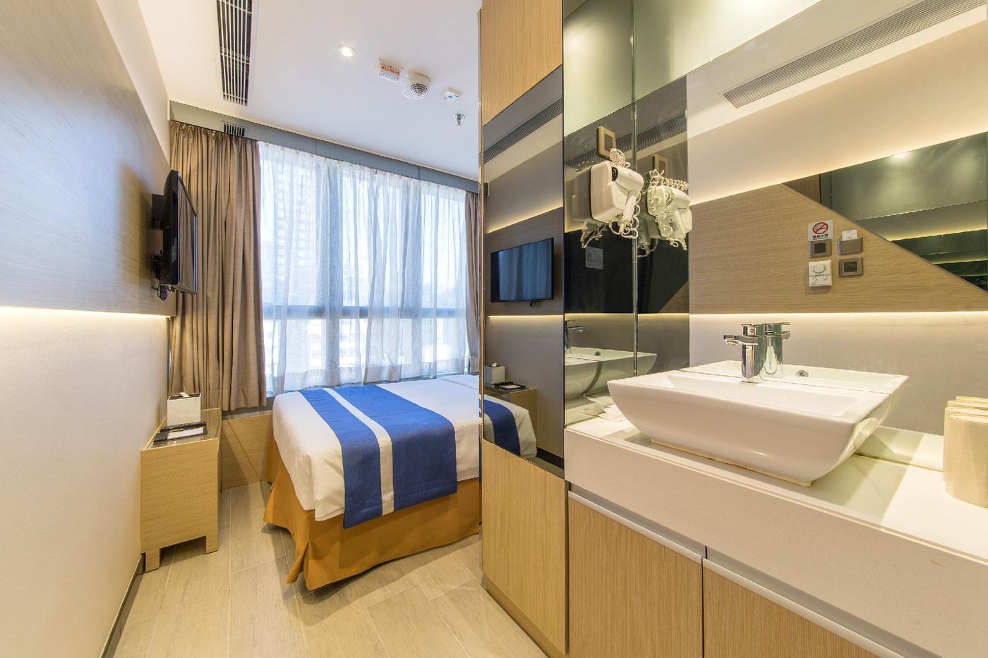 Lumine-Hotel-Room-7