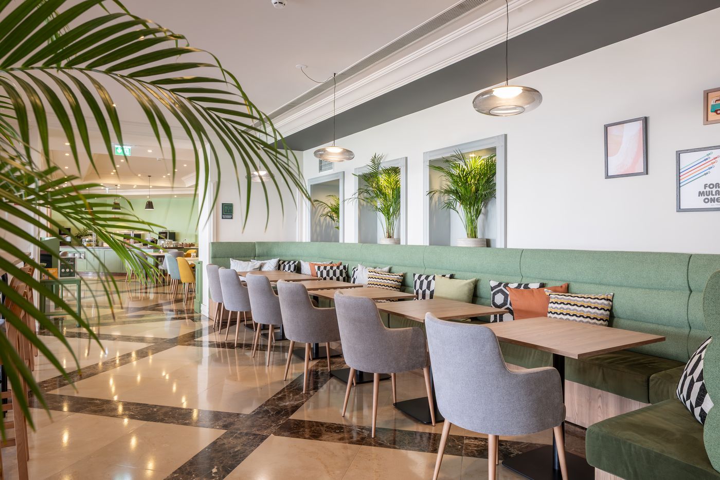 Holiday-Inn-Algarve--ex-Real-Bellavista--Bar-43