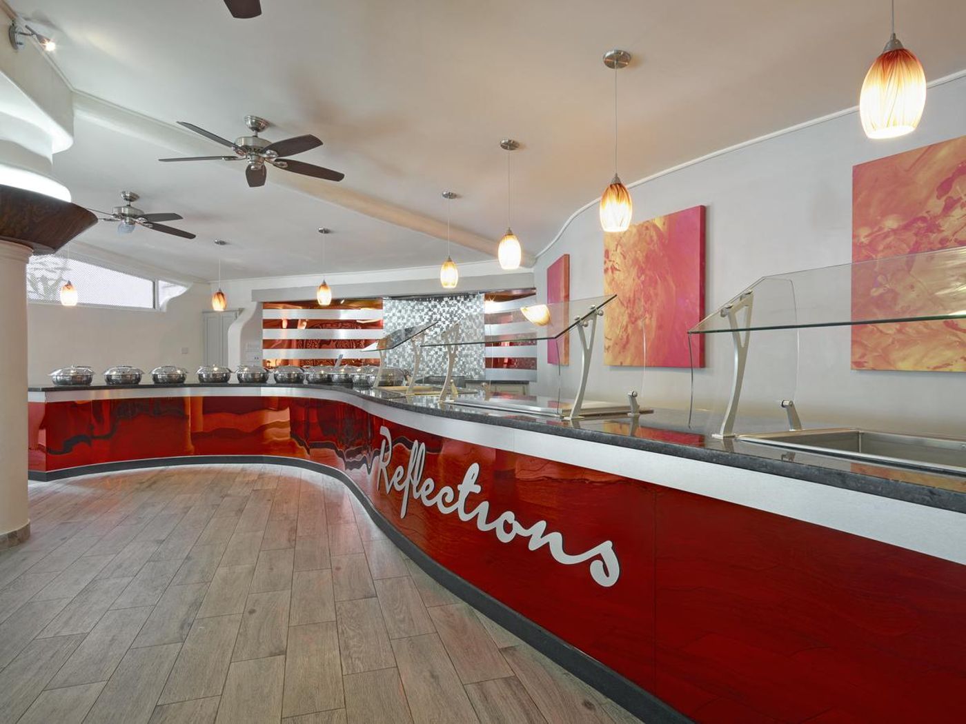 Crystal Cove by Elegant Hotels