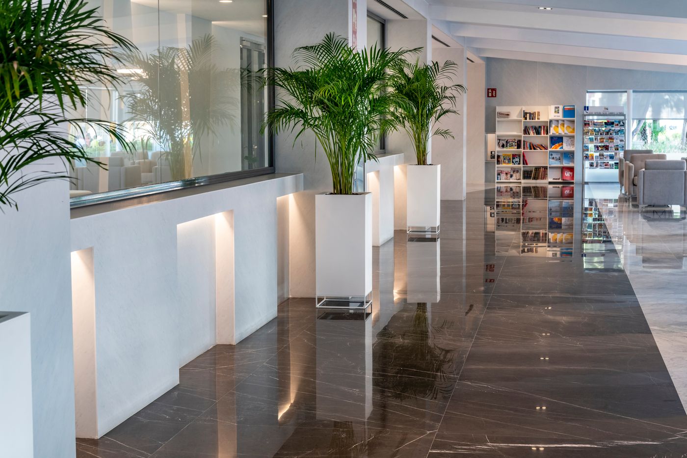 Olympus-Palace-Hotel-Lobby-47