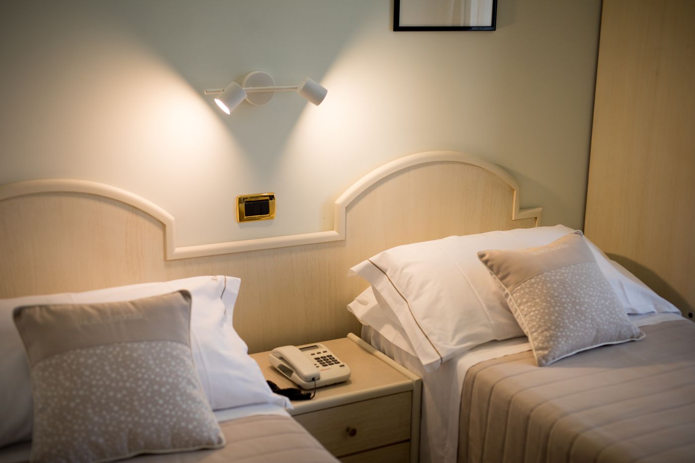 Comfort-Hotel-Gardenia-Sorrento-Coast-Room-53