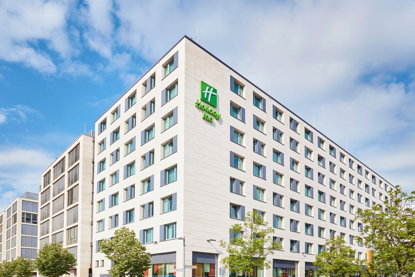 Holiday-Inn-Berlin-City-East-Side-General-view-2