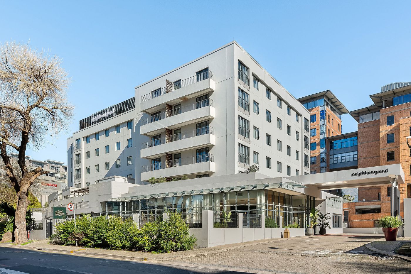 Park-Inn-by-Radisson-Cape-Town-Newlands-General-view-7