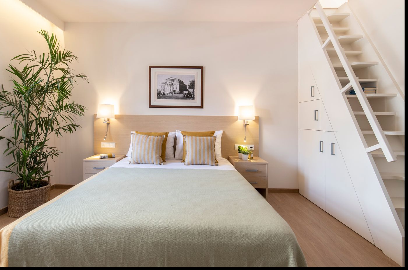 Gallery-Suites---Residences-Room-8