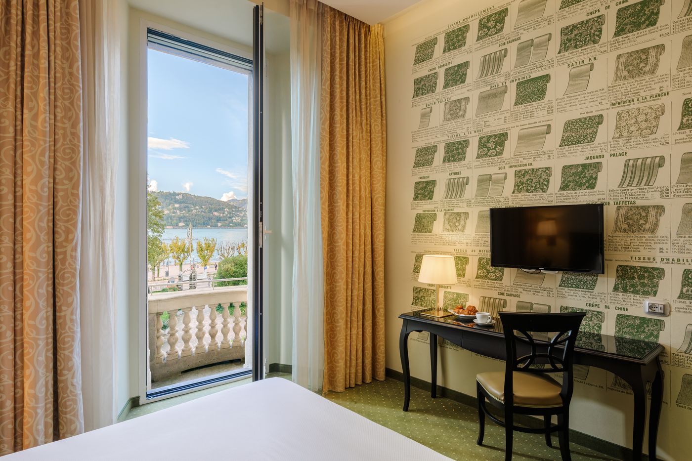 Palace Hotel Lake Como-Italy-COMO-Room-10