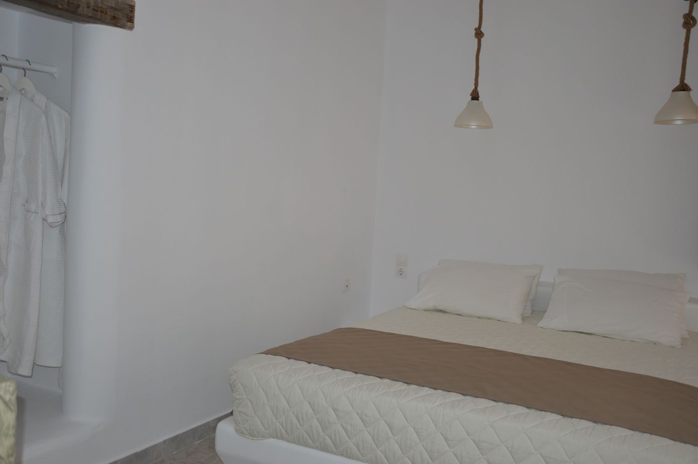 Villa-Olympia-Room-45