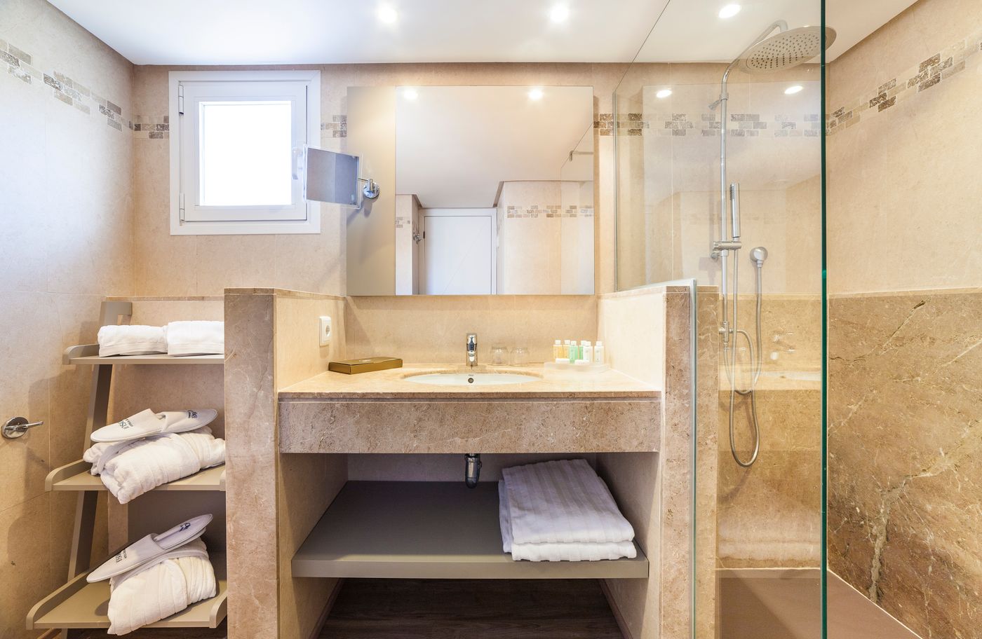 Insotel-Club-Tarida-Playa-Room-37