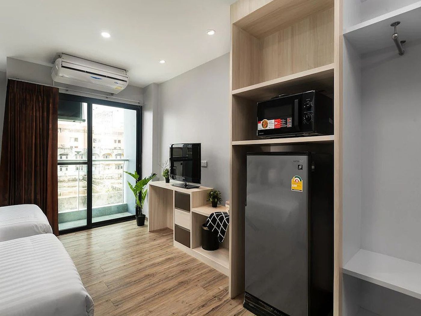 VSK-Residence-SHA-Extra-Plus-By-Zuzu-Room-20