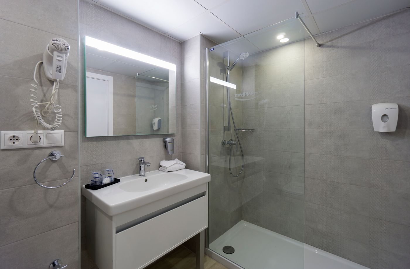 Medplaya-Hotel-Calypso-Room-37