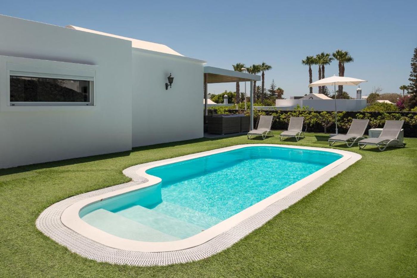 Hyde-Park-Lane-Villas-Room-1