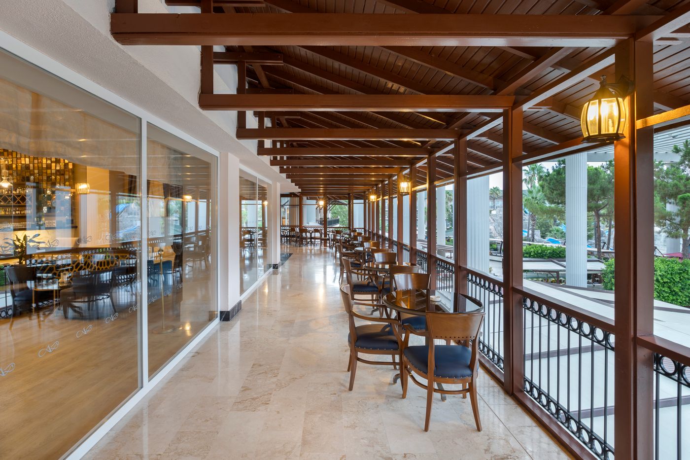 Alva-Donna-World-Palace-Hotel-Terrace-47