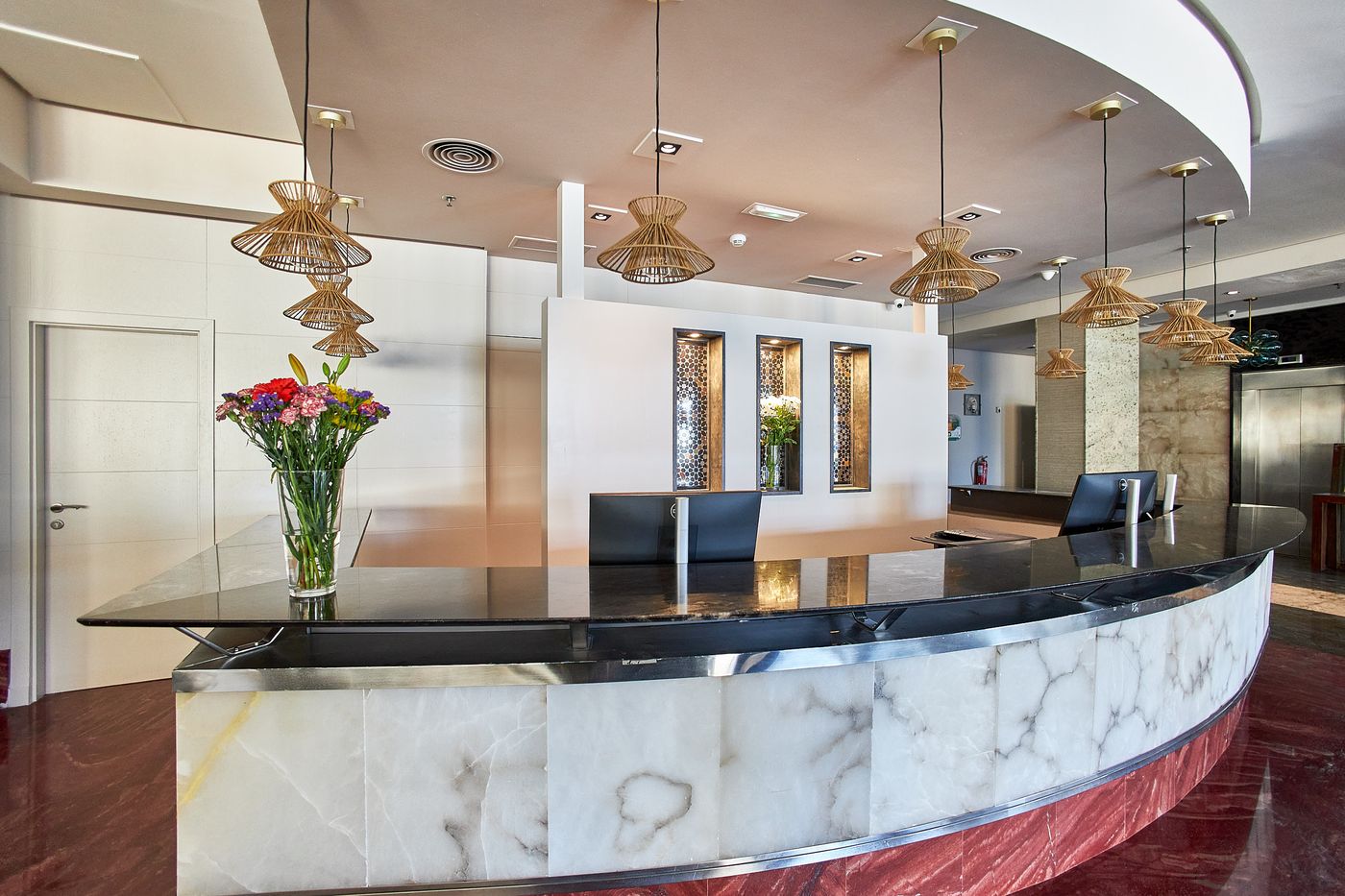 Leonardo-Hotel-Fuengirola-Costa-del-Sol-Lobby-53