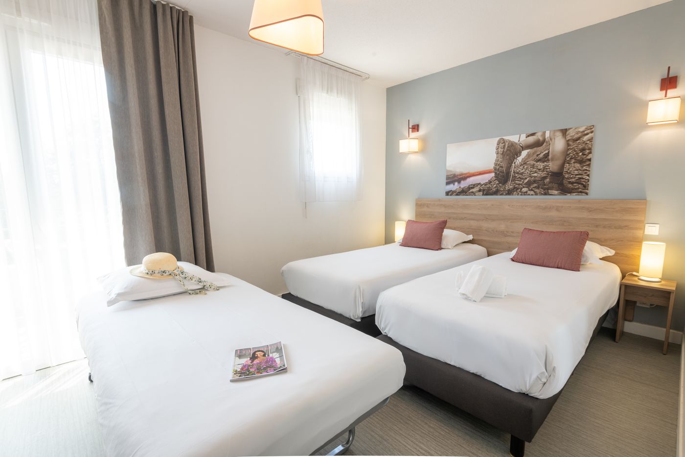 Comfort-Suites-Cannes-Mandelieu-Room-27