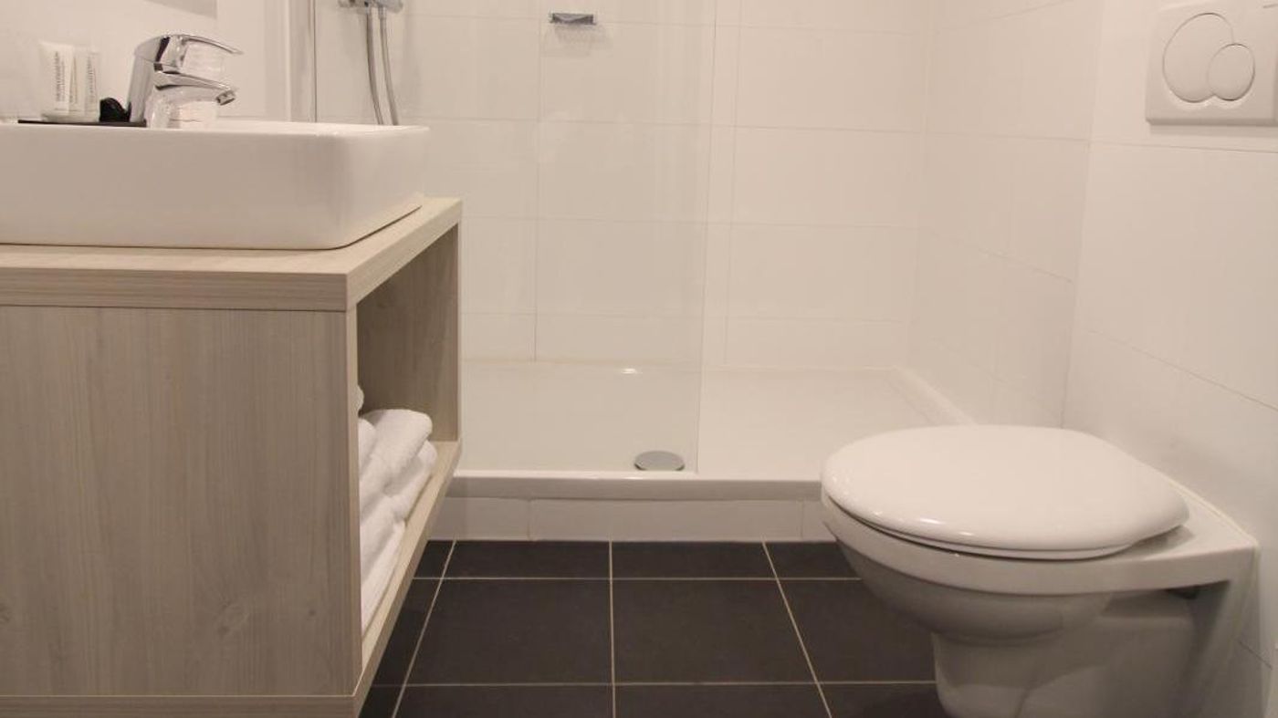 Apple-Inn-Hotel-Room-14