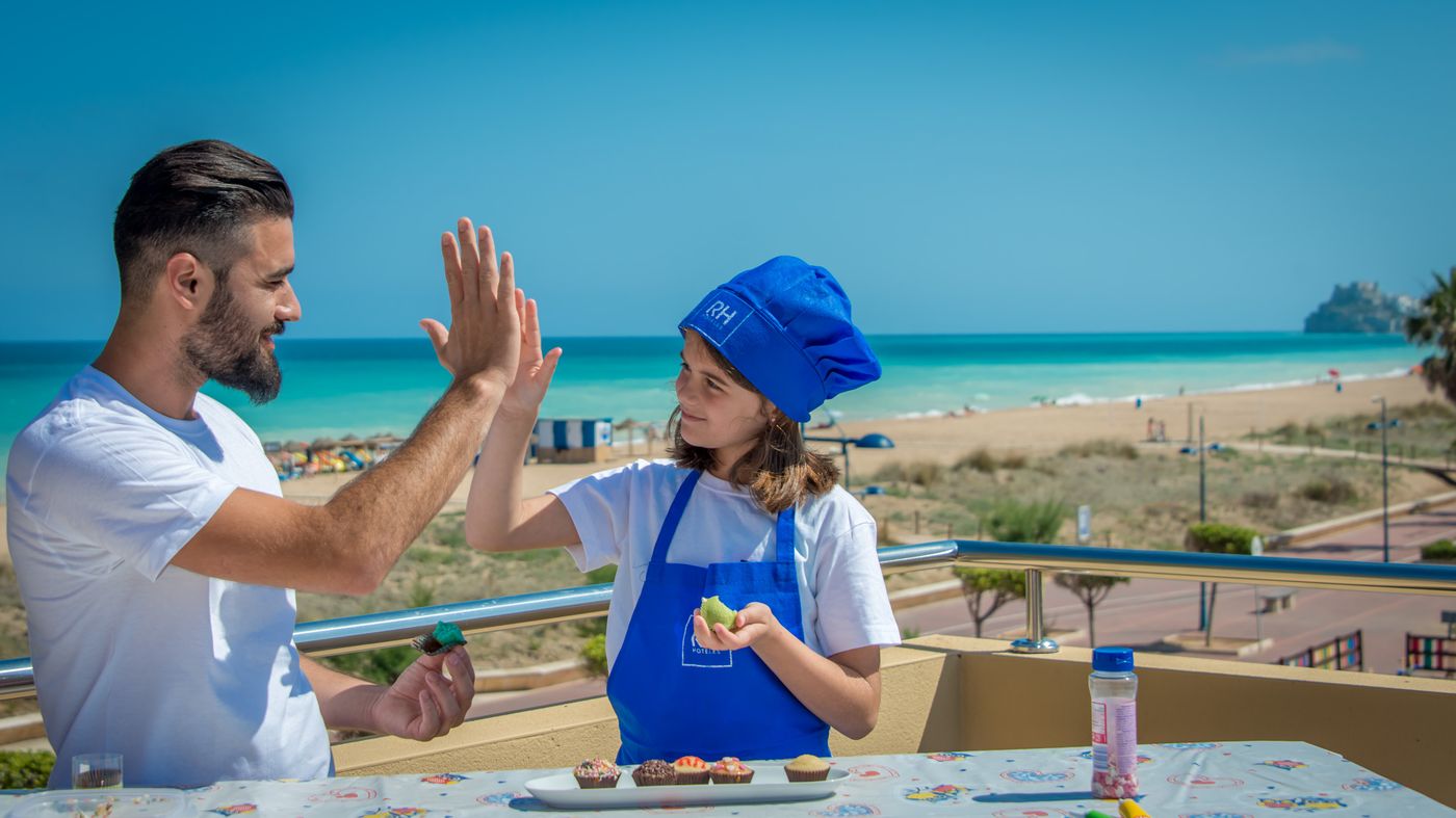 RH-Casablanca-Suites-Sports-and-Entertainment-38