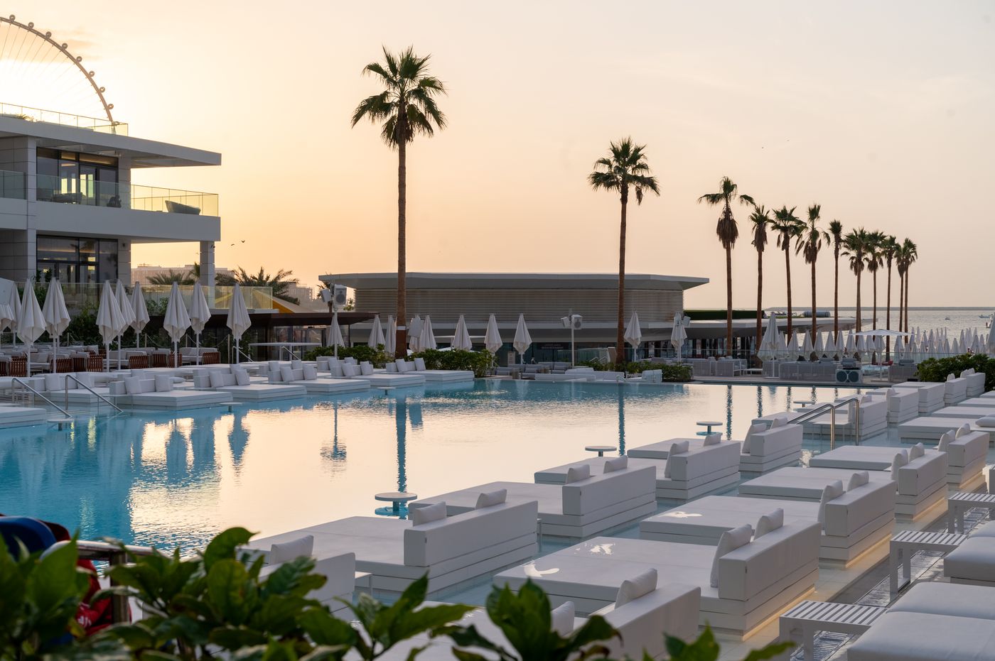 Five-Luxe-Hotel-Lobby-2