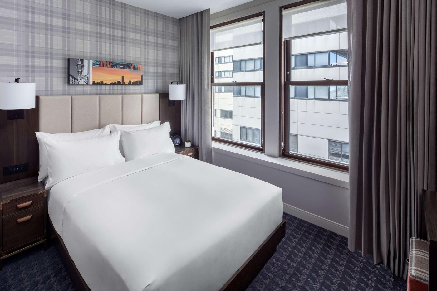 Hyatt-Centric-Faneuil-Hall-Boston-Room-10