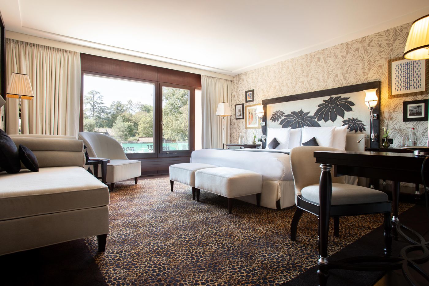 La-Reserve-Geneve---Hotel-Spa-and-Villa-Room-9