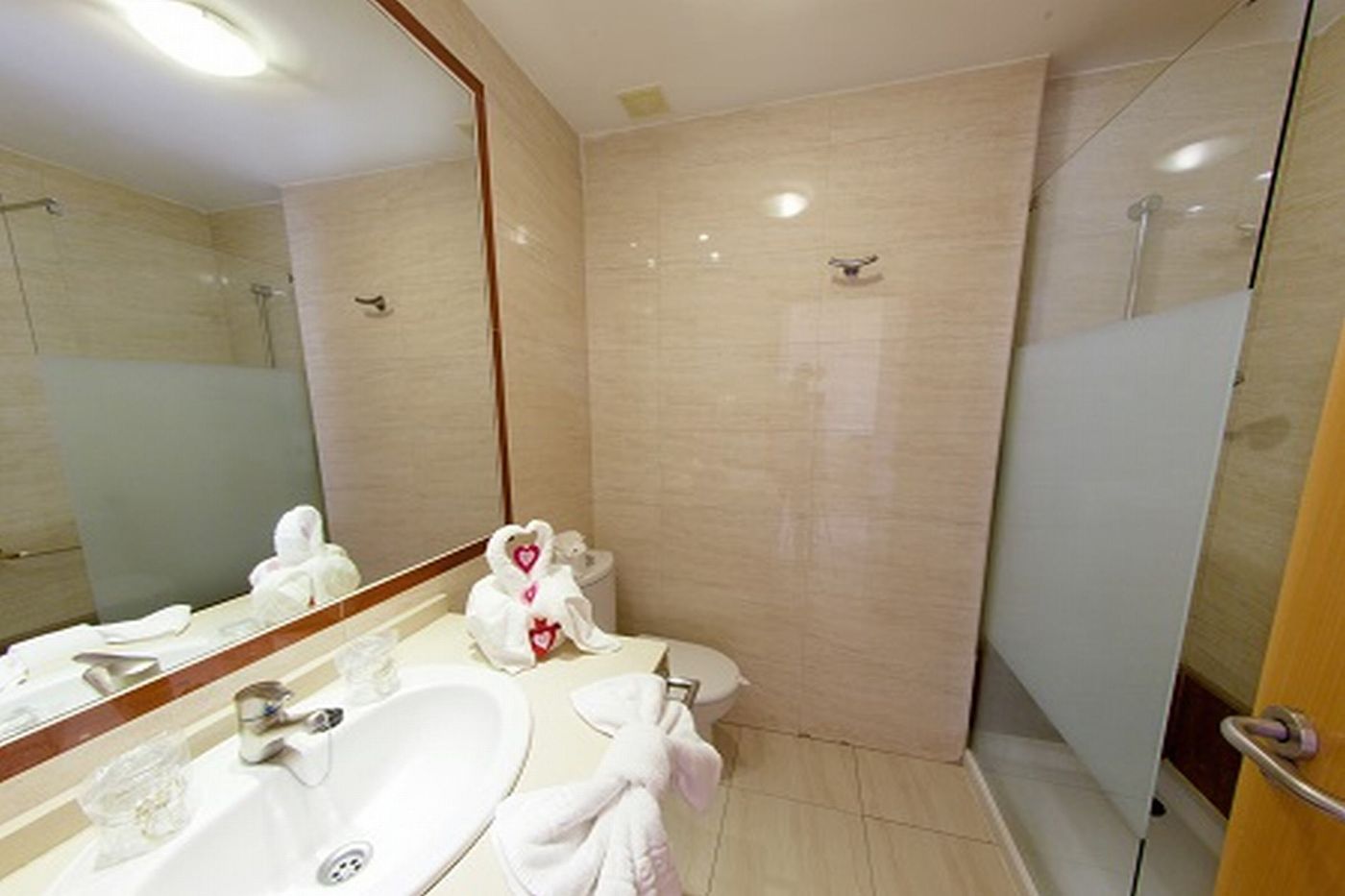 Hotel-Las-Olas-Room-12