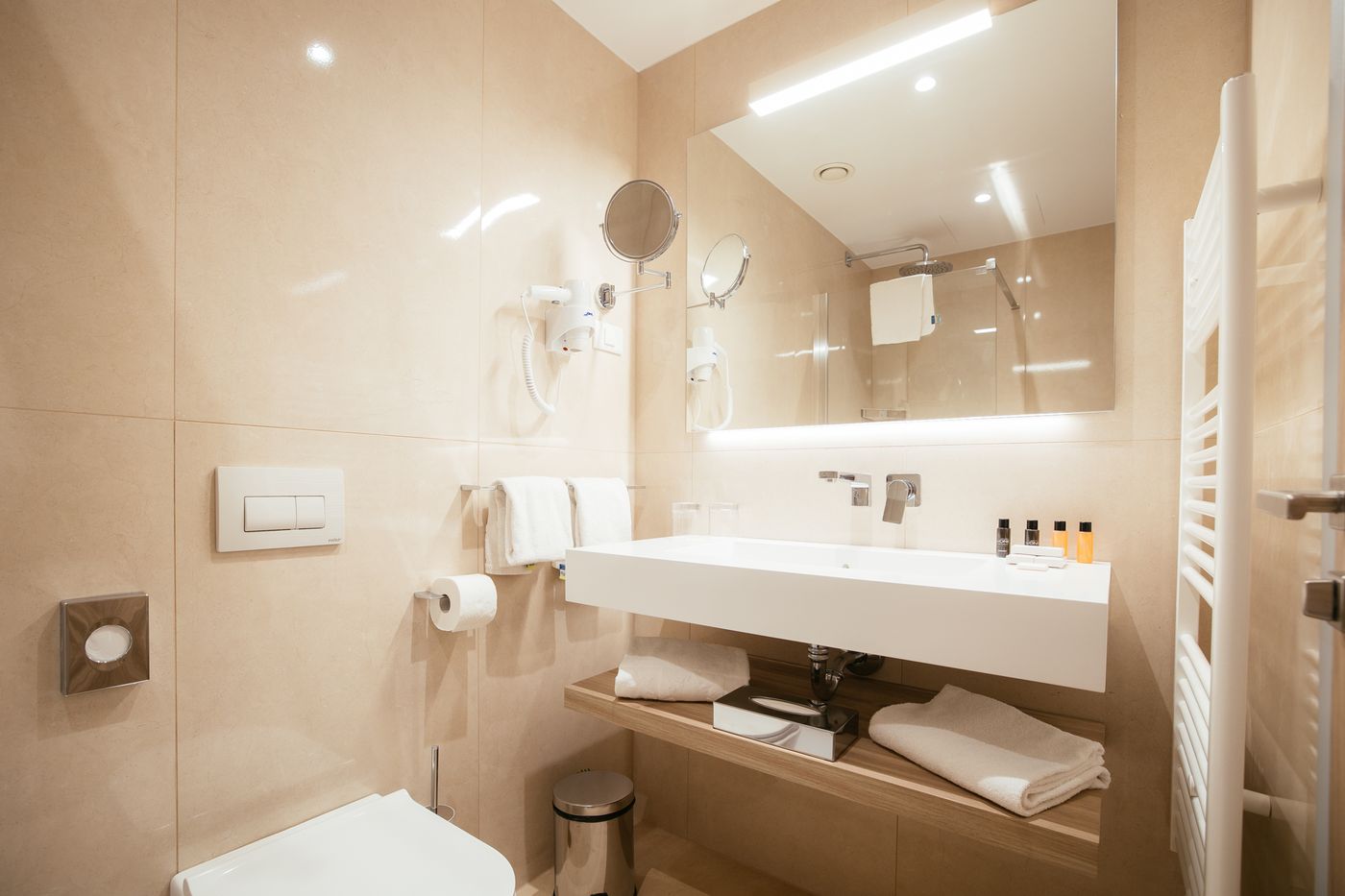 Hotel Riviera-Slovenia-Portoroz-Room-10