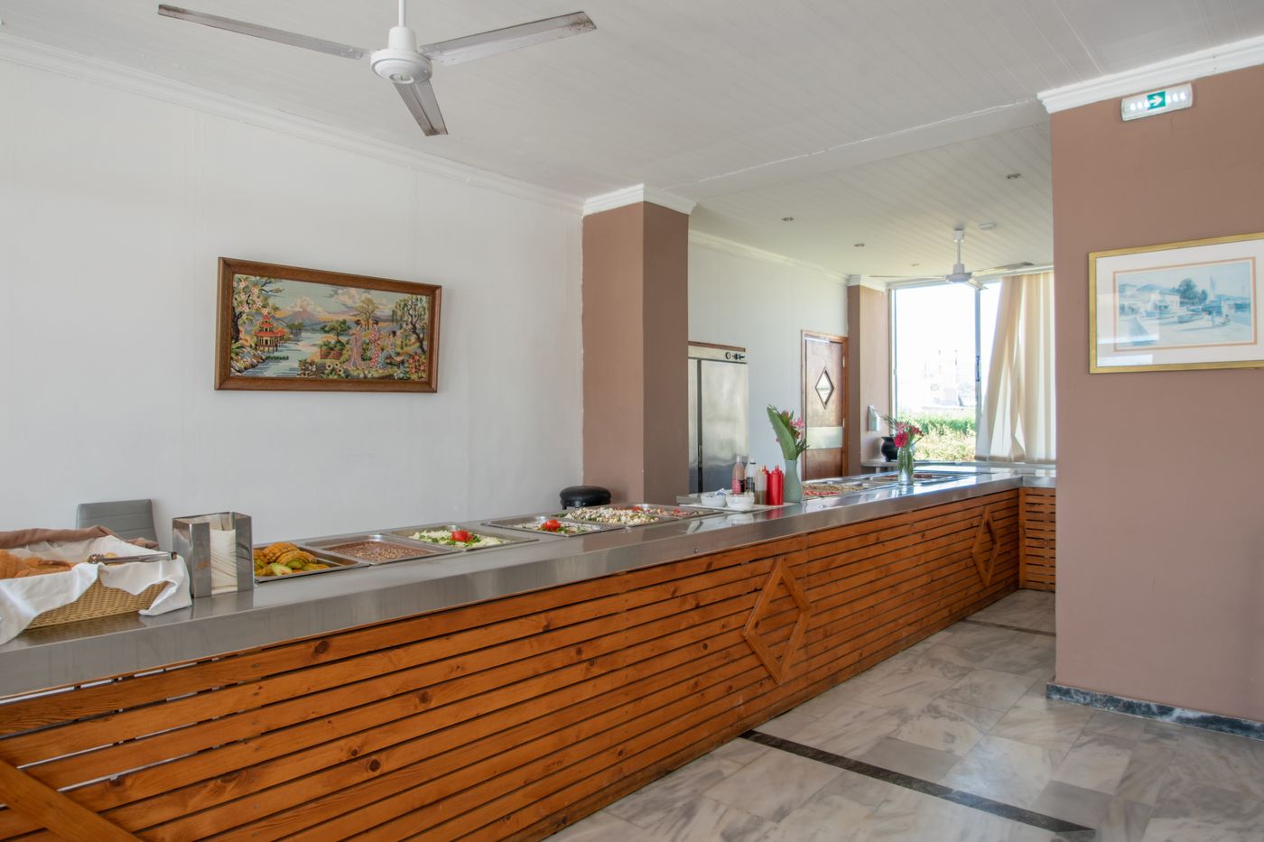 Ikaros-Restaurant-46