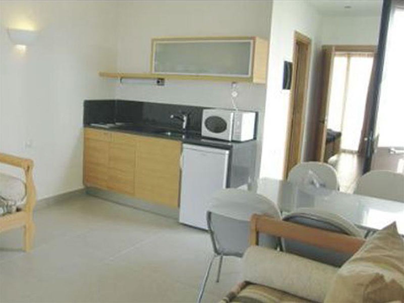 Kritzas-Beach---Bungalows-Room-16