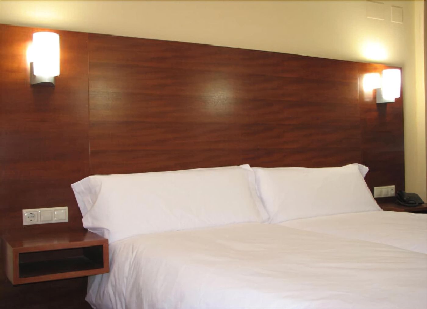 Hotel Ruta De La Plata De Asturias-Spain-POLA DE LENA-Room-8