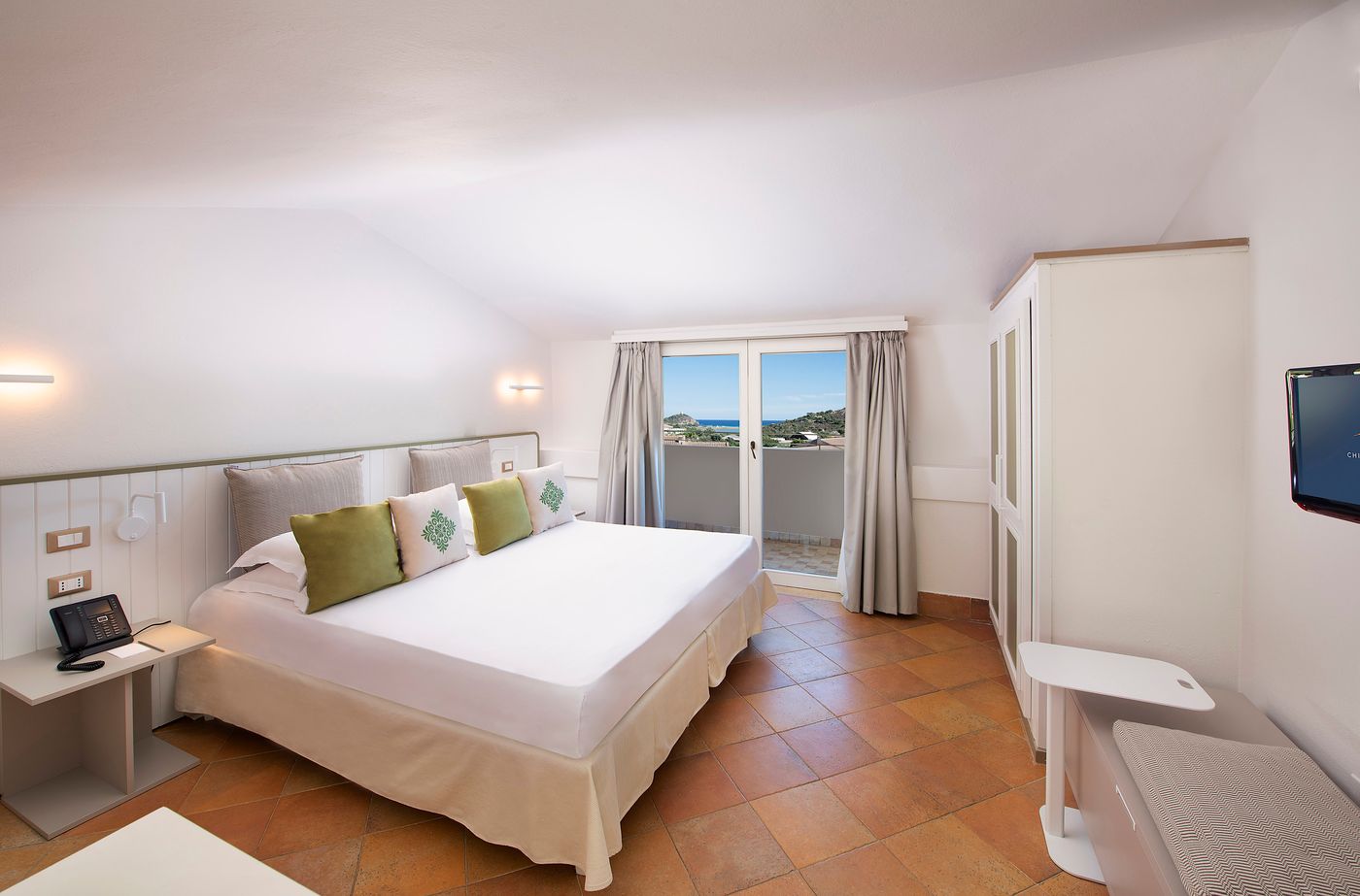 Chia-Laguna---Hotel-Village-Room-32