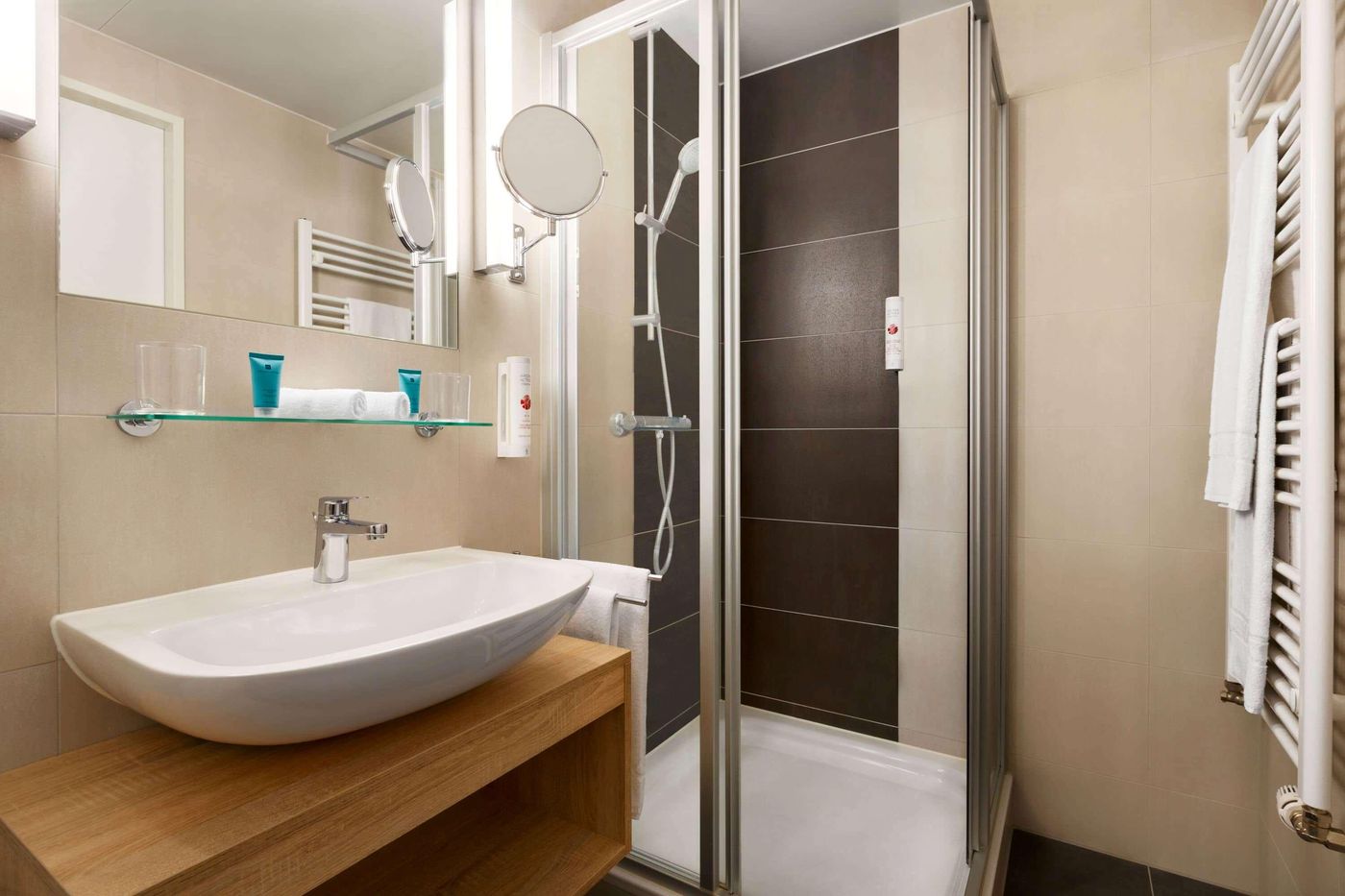 Wyndham-Garden-Munich-Messe-Hotel-Room-25