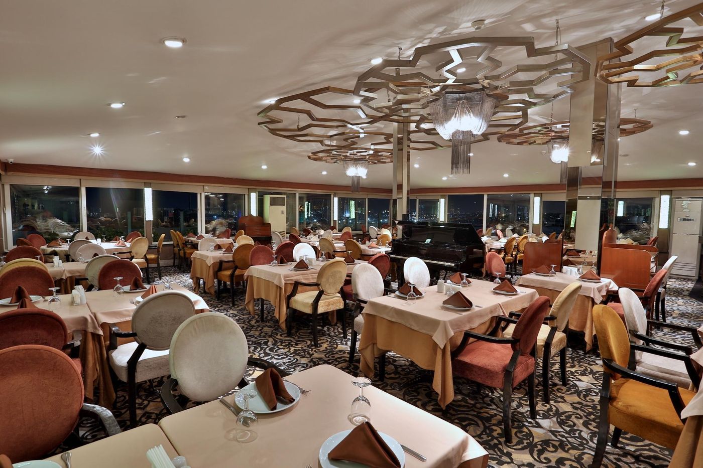 Hotel-Zurich-Istanbul-Restaurant-40