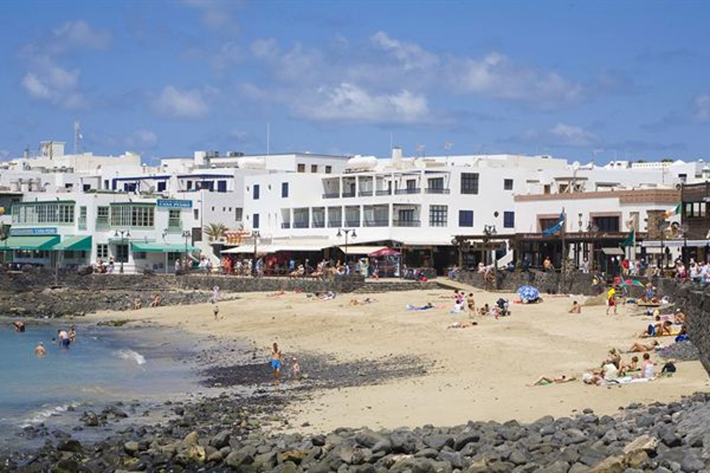 La Avenida Apartments