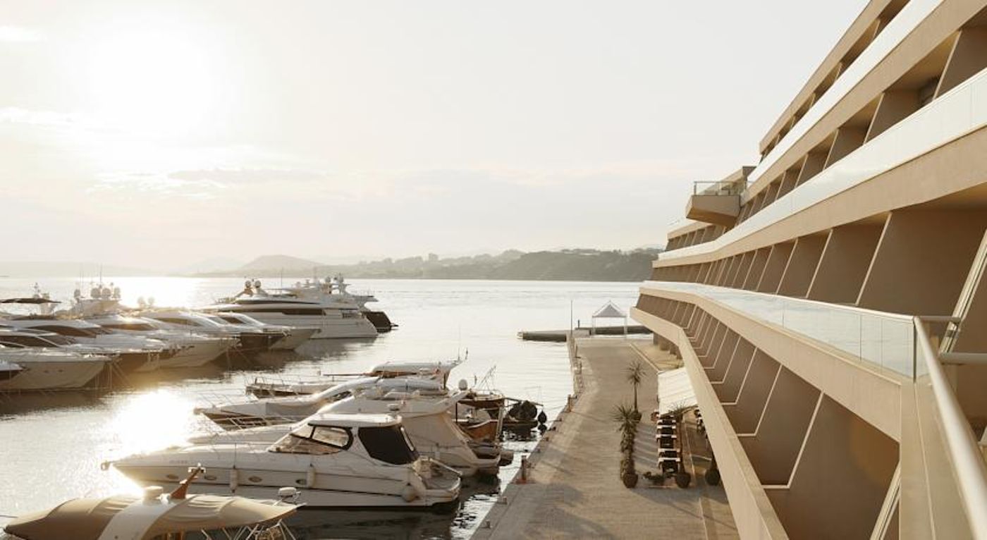 Le Meridien Lav Split