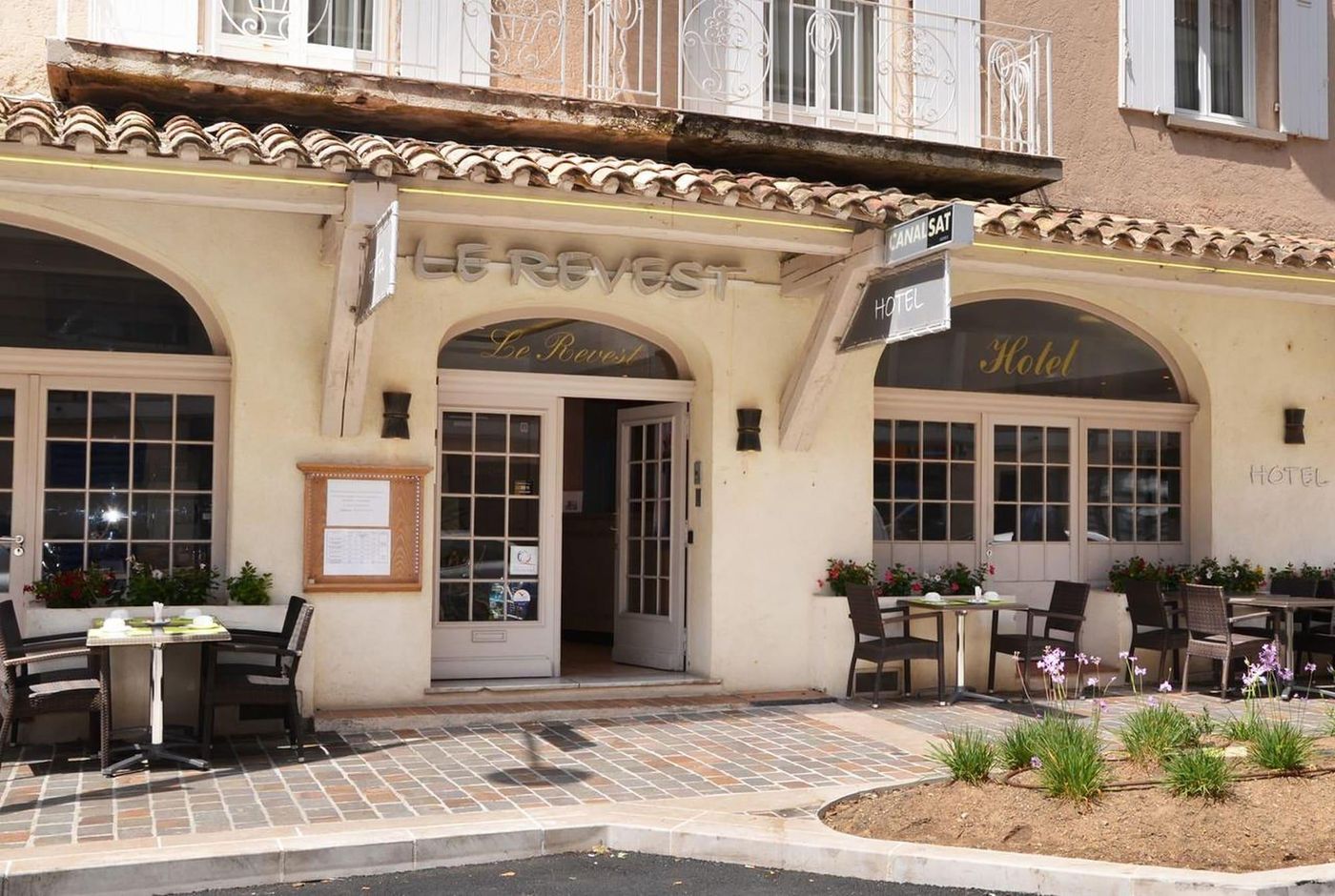 Hotel-Le-Revest-General-view-3