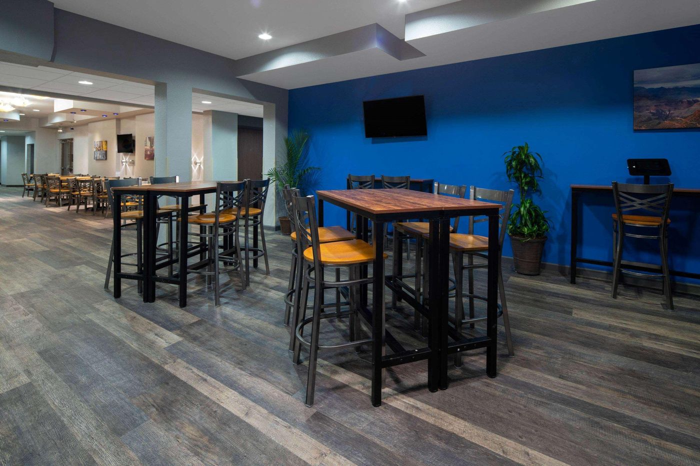 Baymont by Wyndham Las Vegas South Strip-United States-Las Vegas-Lobby-6