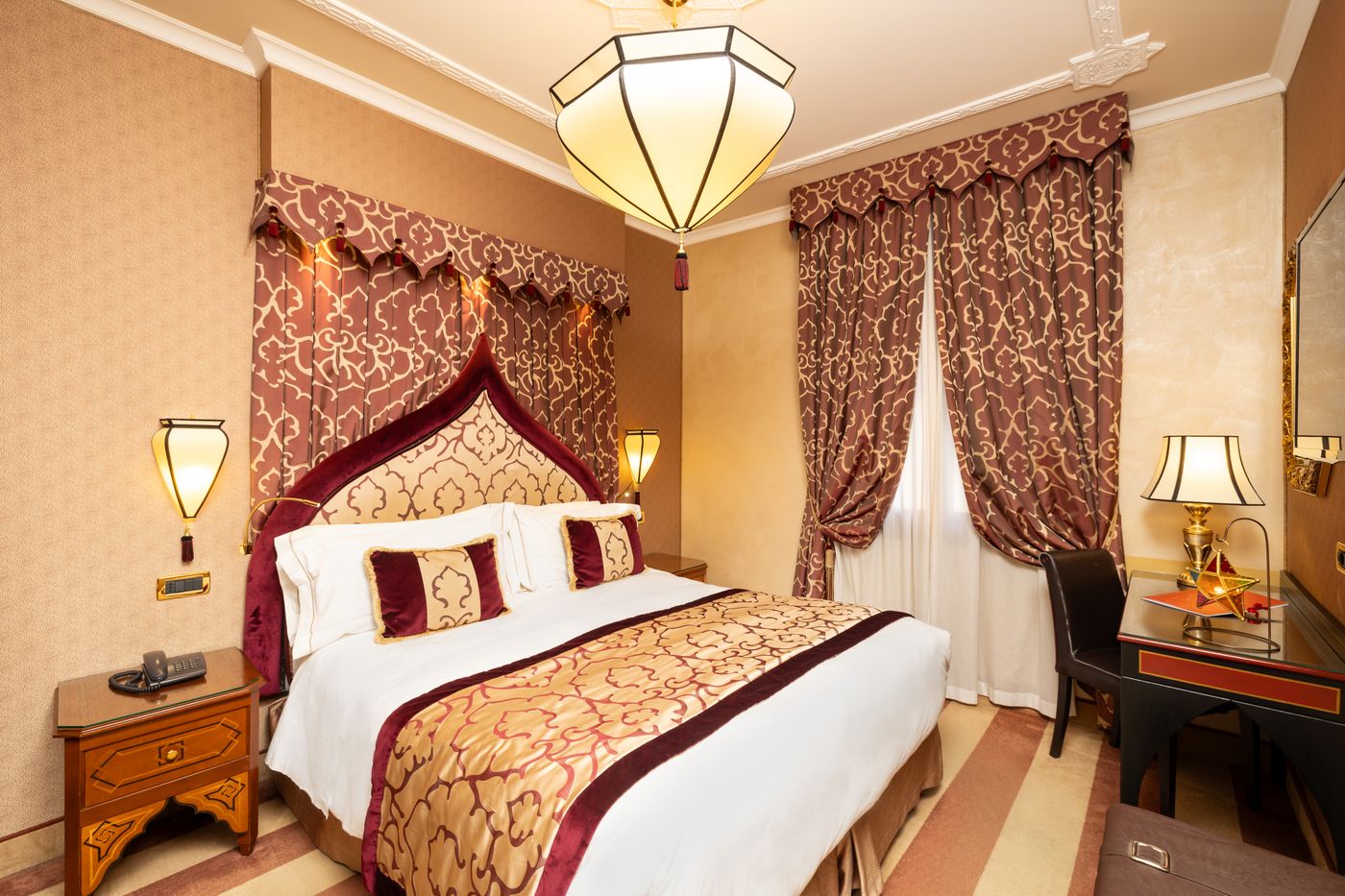 Ai-Mori-d-Oriente-Room-20