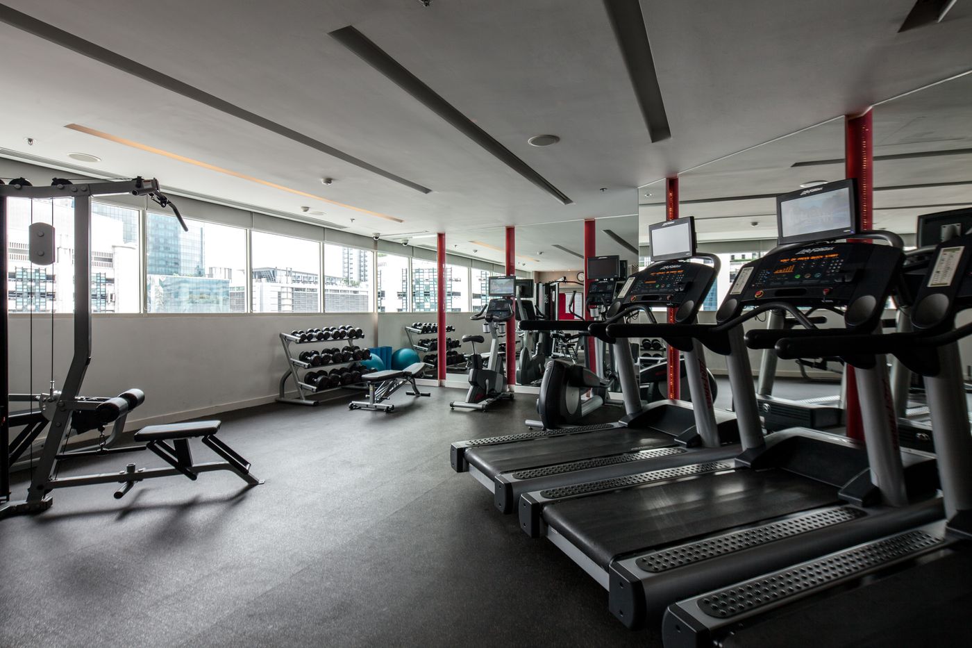 Centara-Watergate-Pavilion-Hotel-Bangkok-Sports-and-Entertainment-60