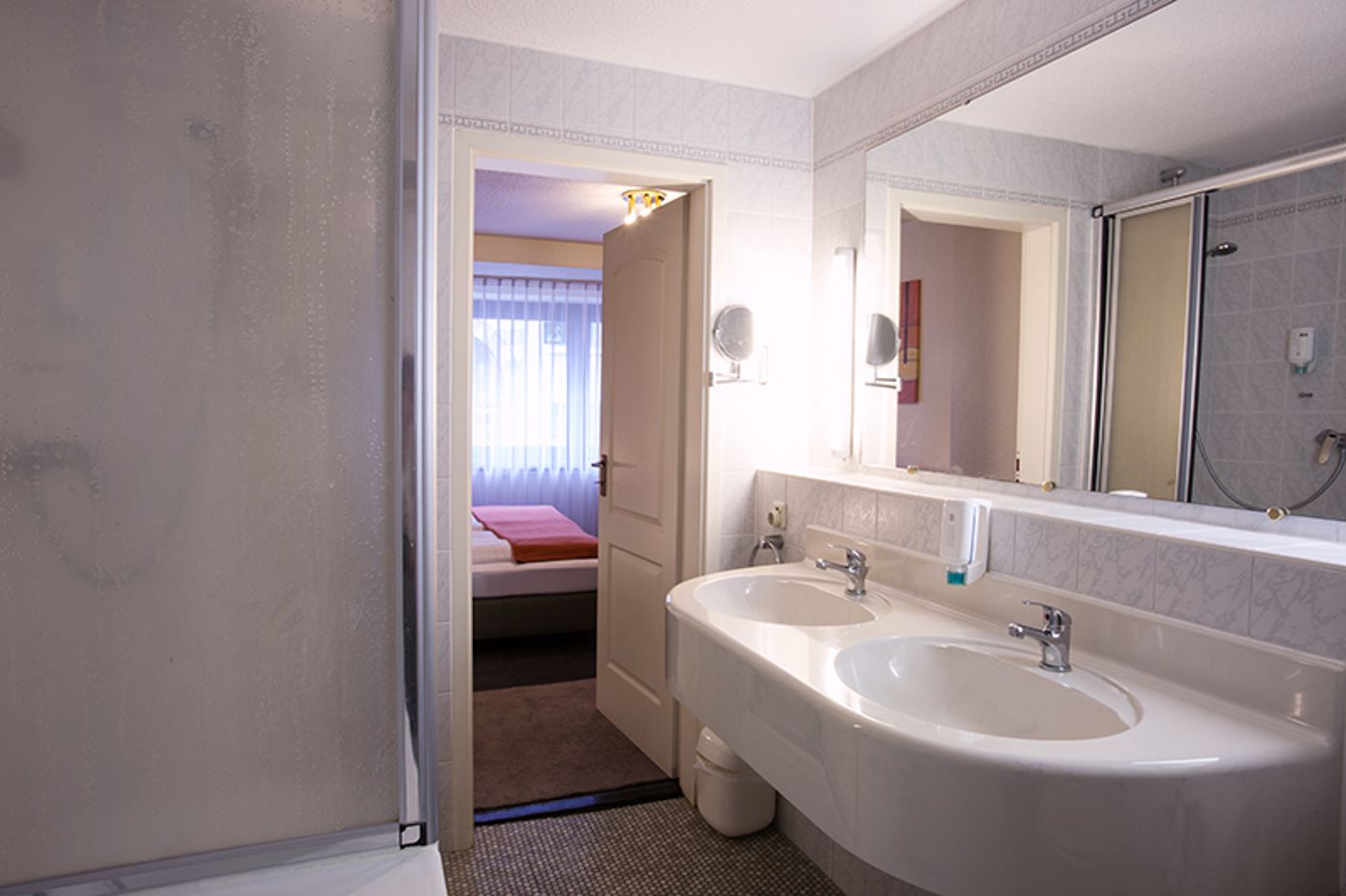 Trip-Inn-Hotel-Ariane-Room-14