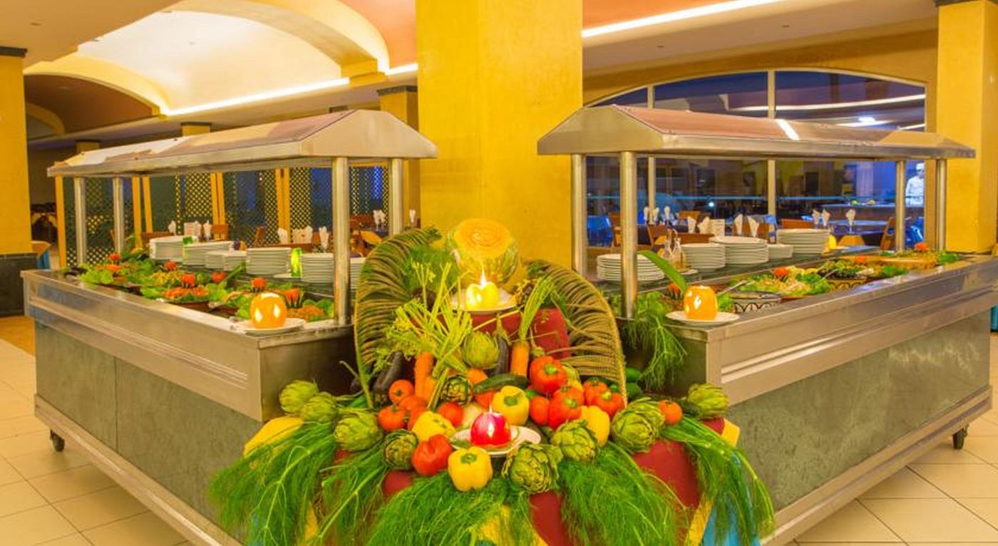 Club-Almoggar-Garden-Beach-Restaurant-31