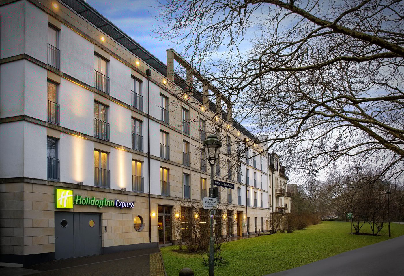 Holiday Inn Express Baden-Baden-Germany-BADEN-BADEN-General view-1