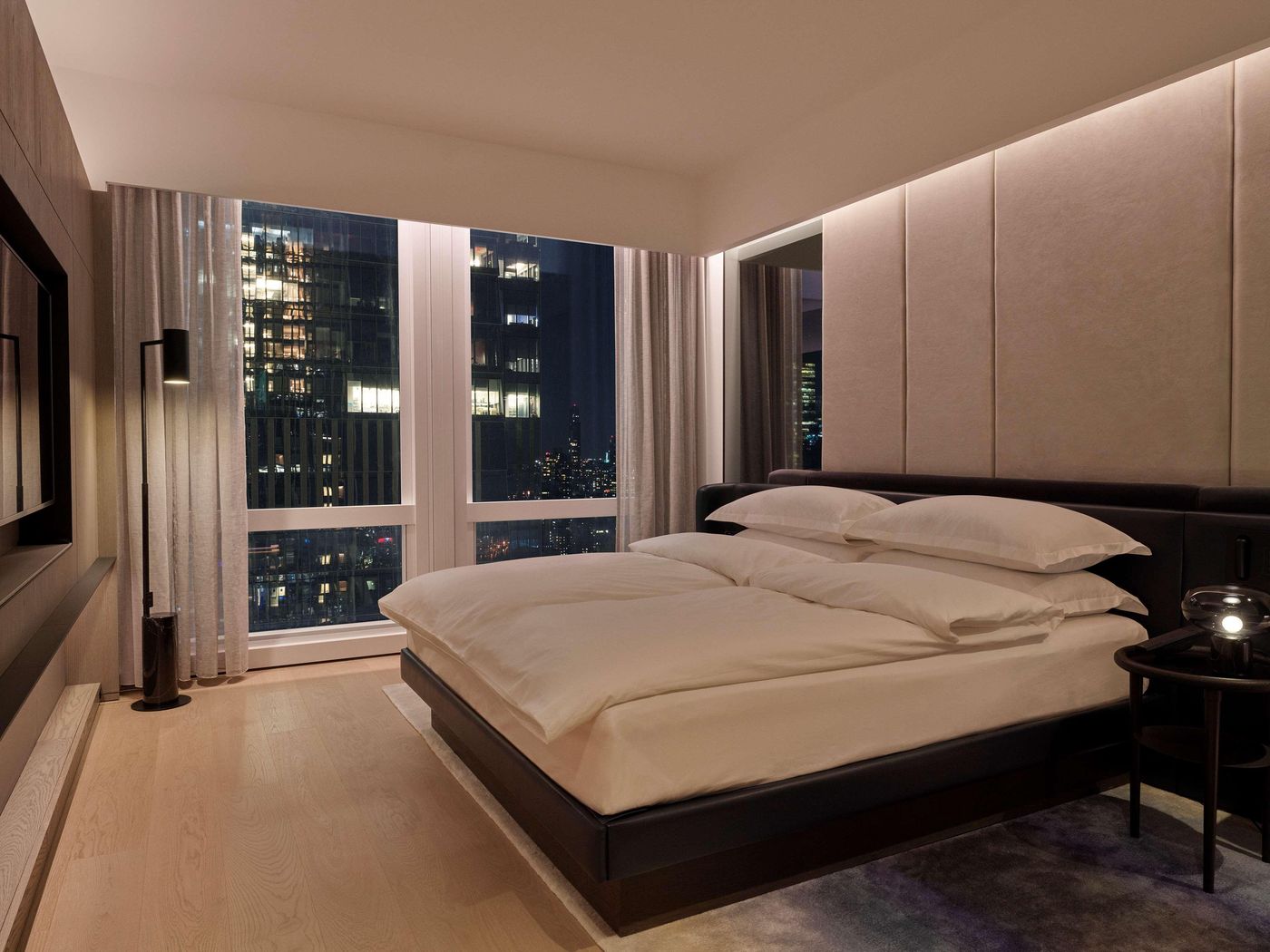 Equinox-Hotel-Hudson-Yards-New-York-Room-21